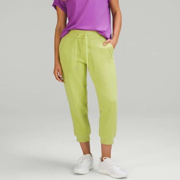 Lululemon W6BW6S Scuba High-Rise Cropped Cotton Jogger Pants in Wasabi, size 6 - Picture 1 of 10